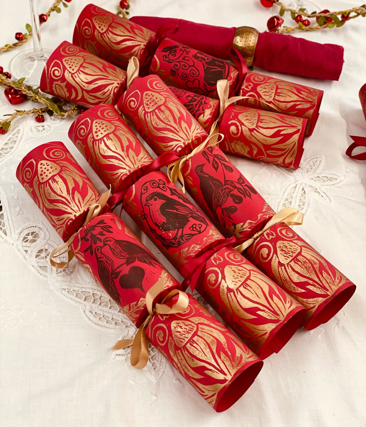 Six Luxury Christmas Gift Crackers